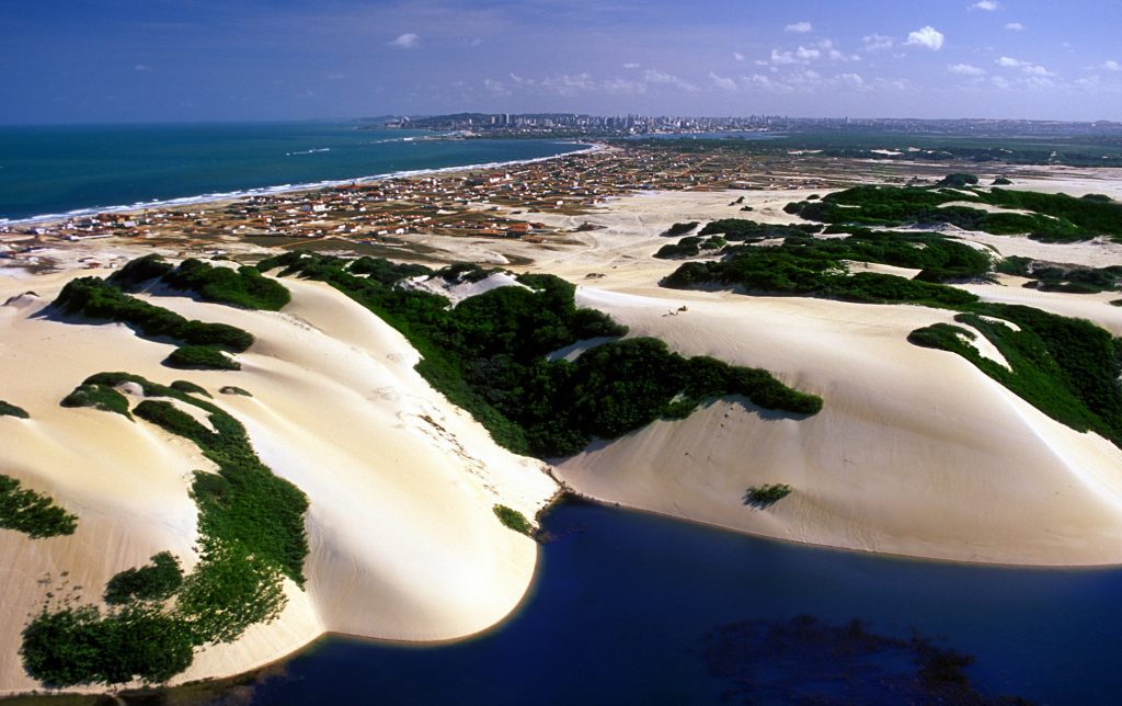 Top 10 – Melhores Praias do Nordeste Brasileiro: Genipabu, Extremoz (RN)