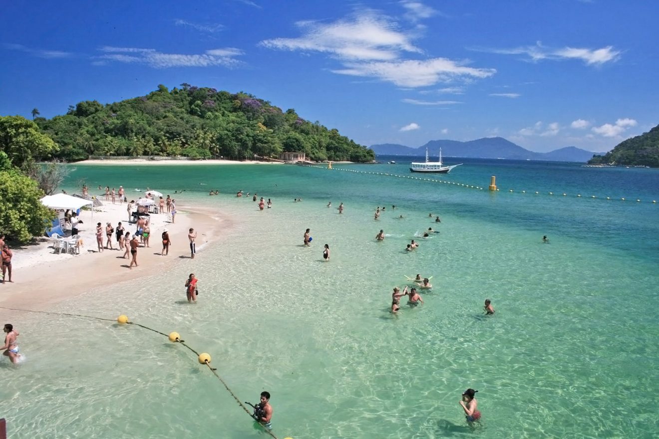 Seis Praias que Você Precisa Conhecer em Angra dos Reis Rumo ao Mar