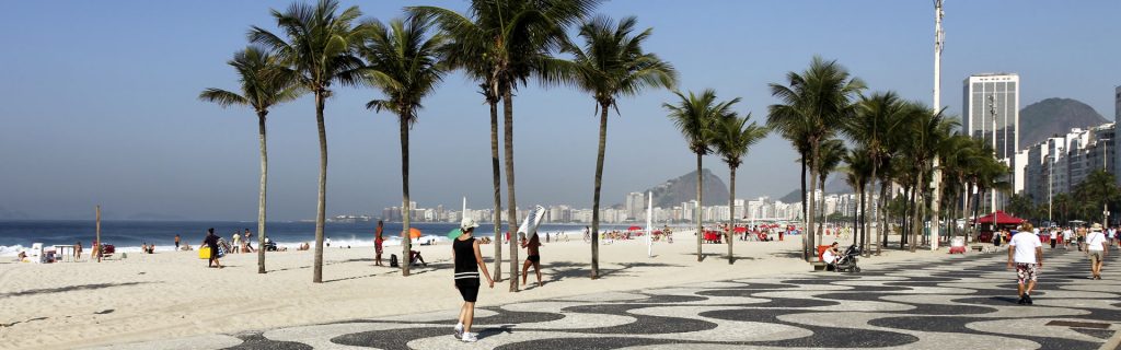 Conheça os 7,4 mil km de belezas naturais do litoral brasileiro: Copacabana (RJ)