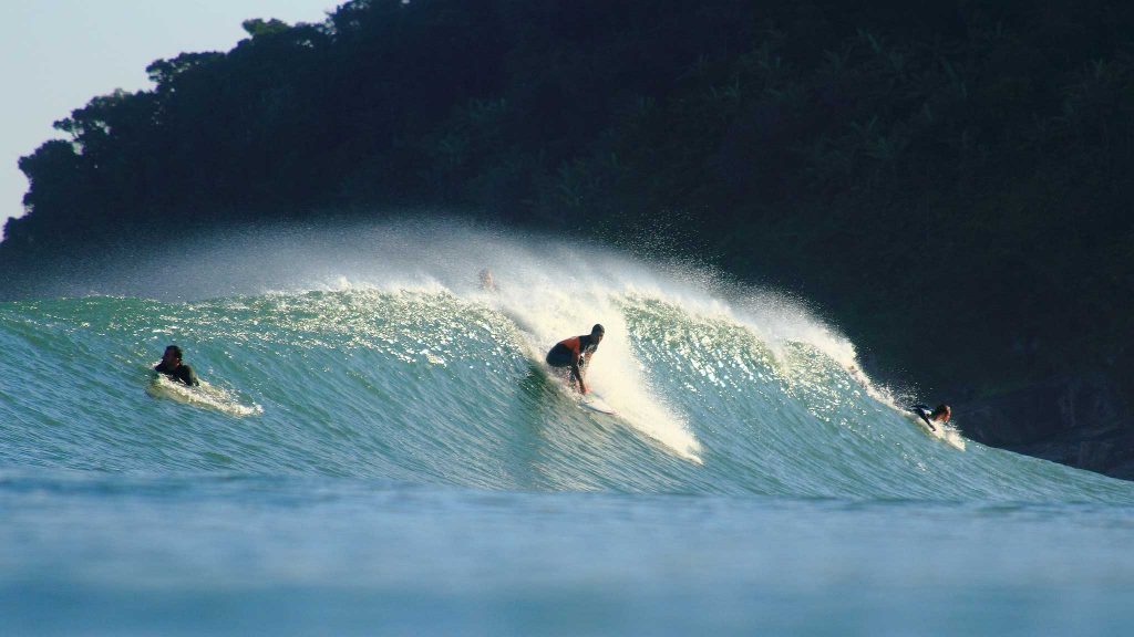 As 10 Melhores Praias Brasileiras Para Surfar - Maresias (São Sebastião, SP)