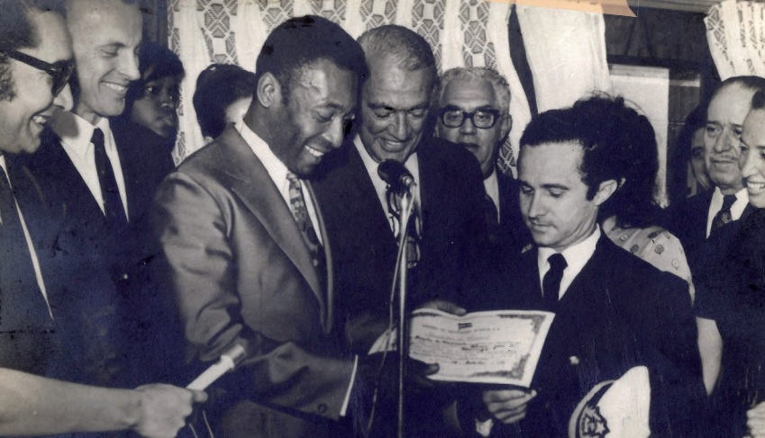 Entrega do Liner Maringá, em 1971, da Empresa de Navegação Aliança, com a presença do craque Pelé, da seleção brasileira, dos Ministros dos Transportes e Planejamento à época